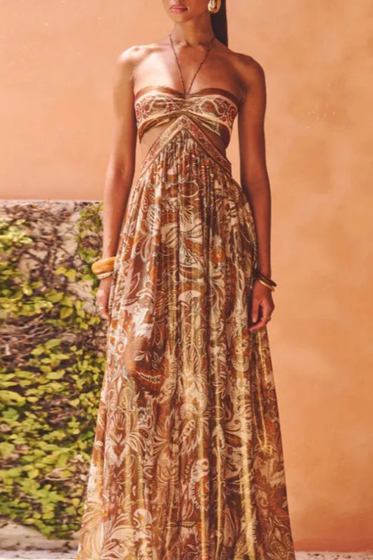 Trägerloses, geschnürtes, plissiertes Kleid im Bohème-Stil