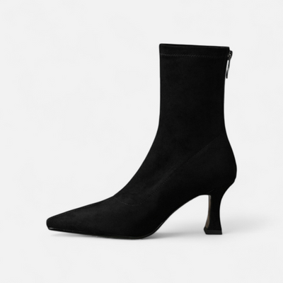 Bottines à Bout Pointu et Petit Talon Fin pour Femme – Silhouette Affirmée, Élégance Sensuelle