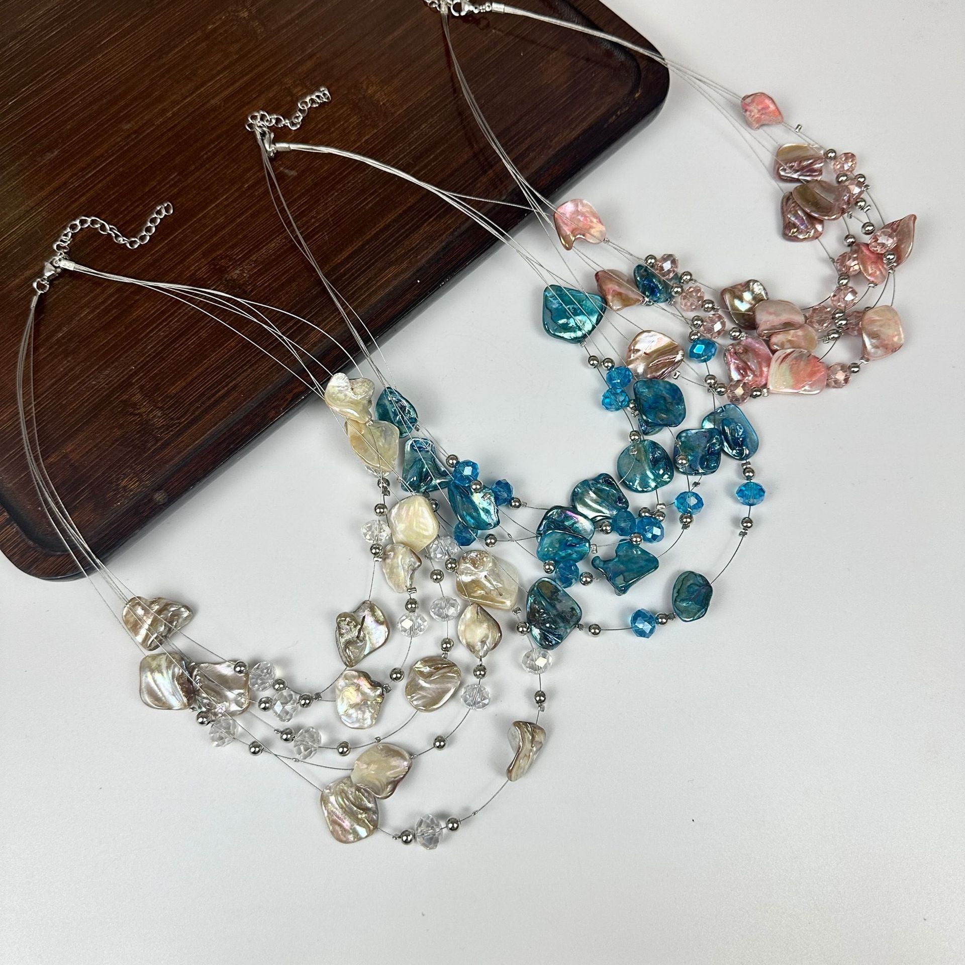 Collier minimaliste bohème irrégulier en coquillage