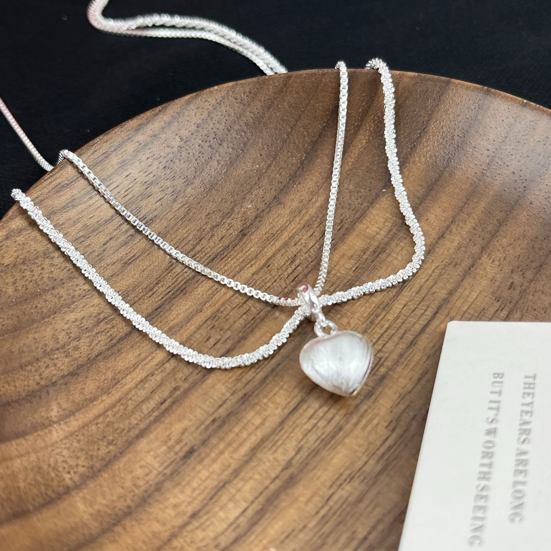 Minimalistische doppellagige Herzanhänger-Halskette