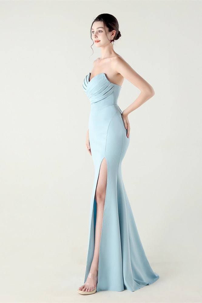 Vestido de fiesta plisado con escote corazón sin tirantes