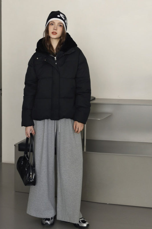 Steppjacke mit Besatz aus Kunstpelz, kurz geschnitten