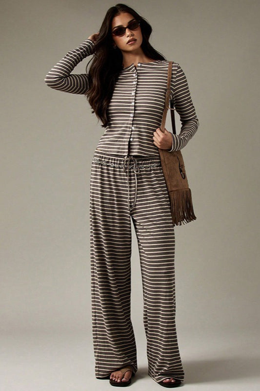 Conjunto Fácil de Dos Piezas con Cordón a Rayas