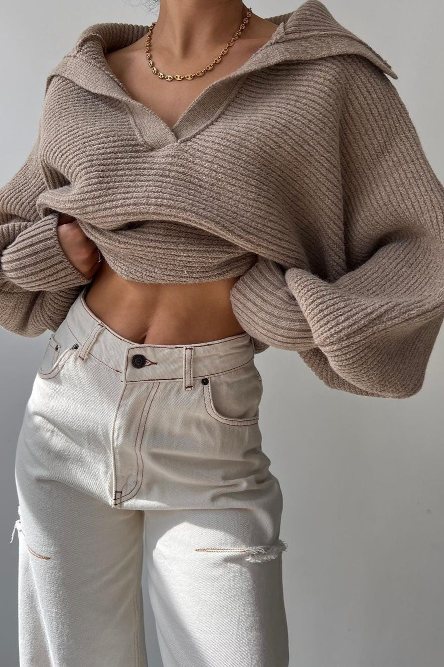 Pullover mit Laternenärmeln und offenem Kragen aus Strick