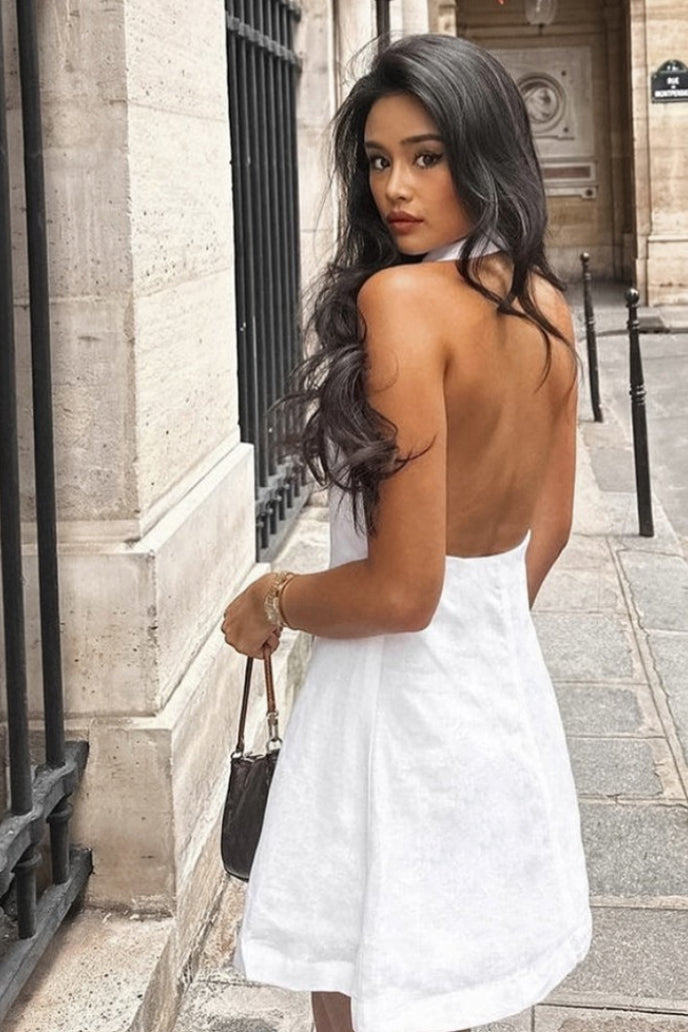 Vestido corto en línea A con escote en V y botones, tipo halter