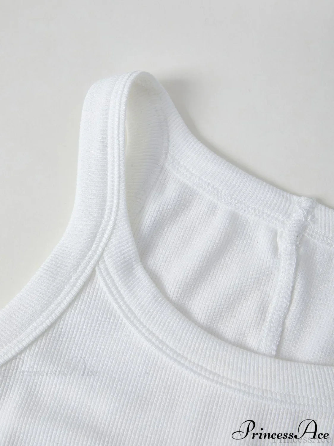 Top corto a manica lunga semplice e alla moda