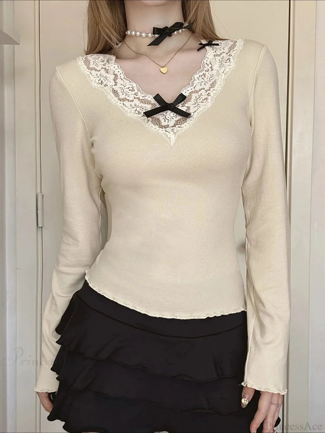 Bow Patchwork Lace Trim Halter V-Neck Long Sleeve Knit Top