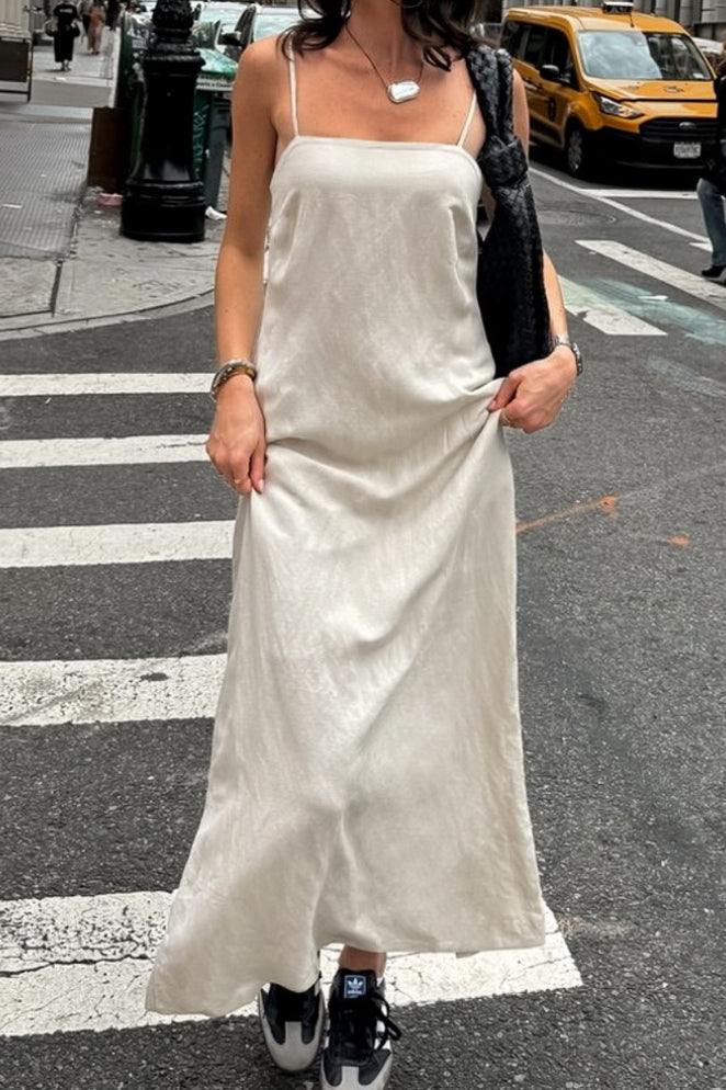 Vestido largo suelto de oficina de lino y algodón color caqui con tirantes finos