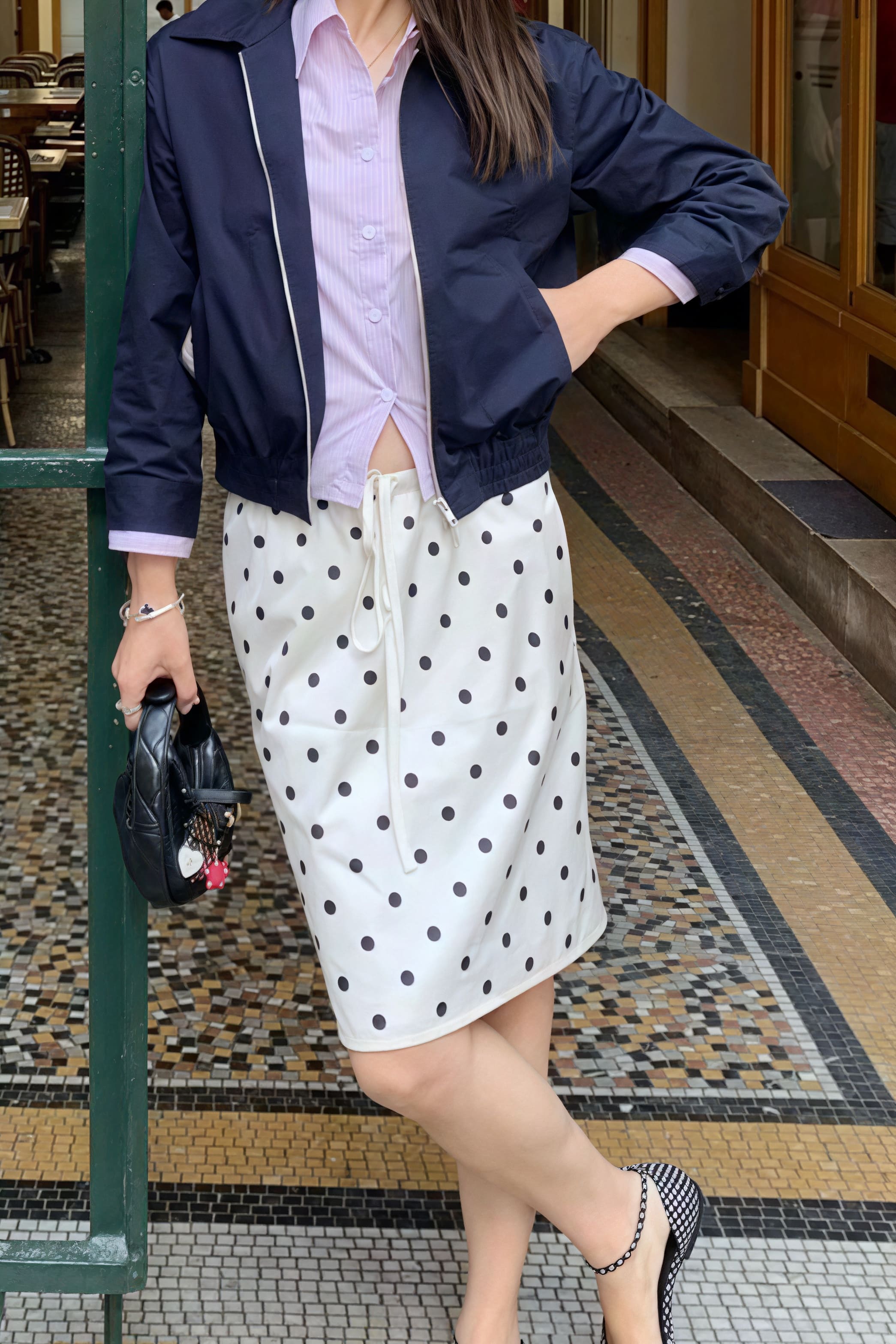 Retro saténová midi sukně s puntíky a stahovací šňůrkou