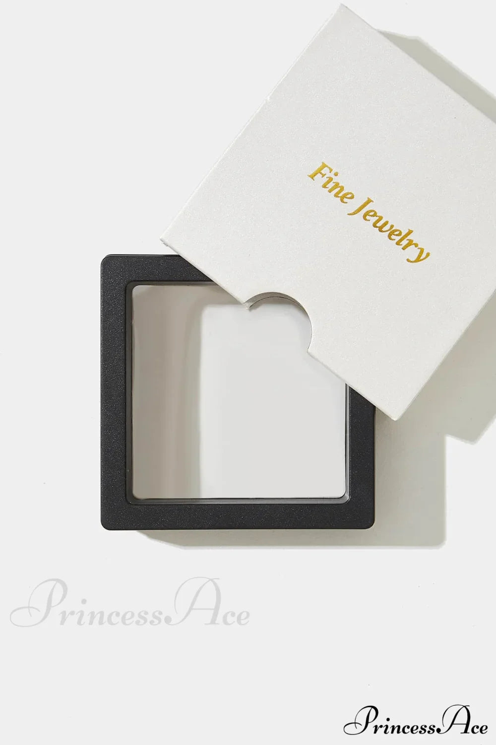 Anillo de plata decorado con circonia cúbica