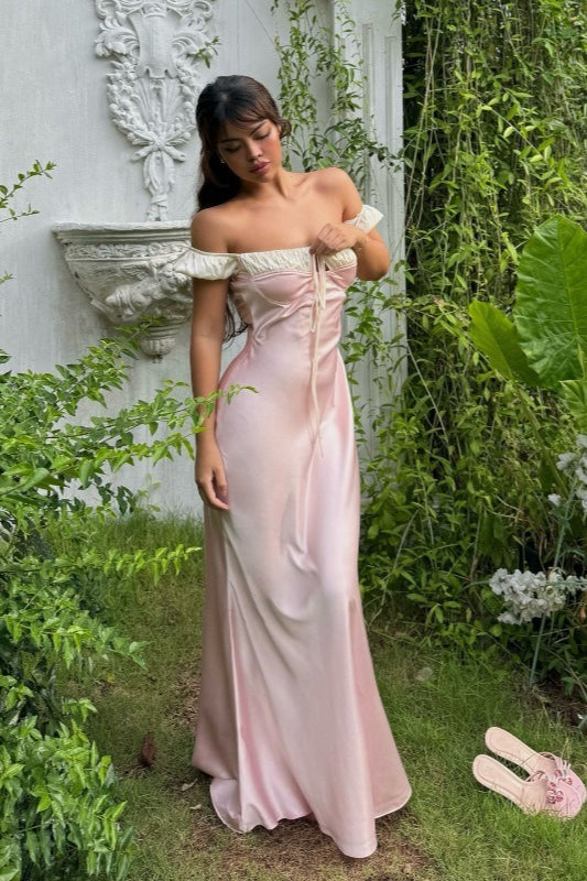 Satin trägerloses, gebundenes, schmales, romantisches Minikleid