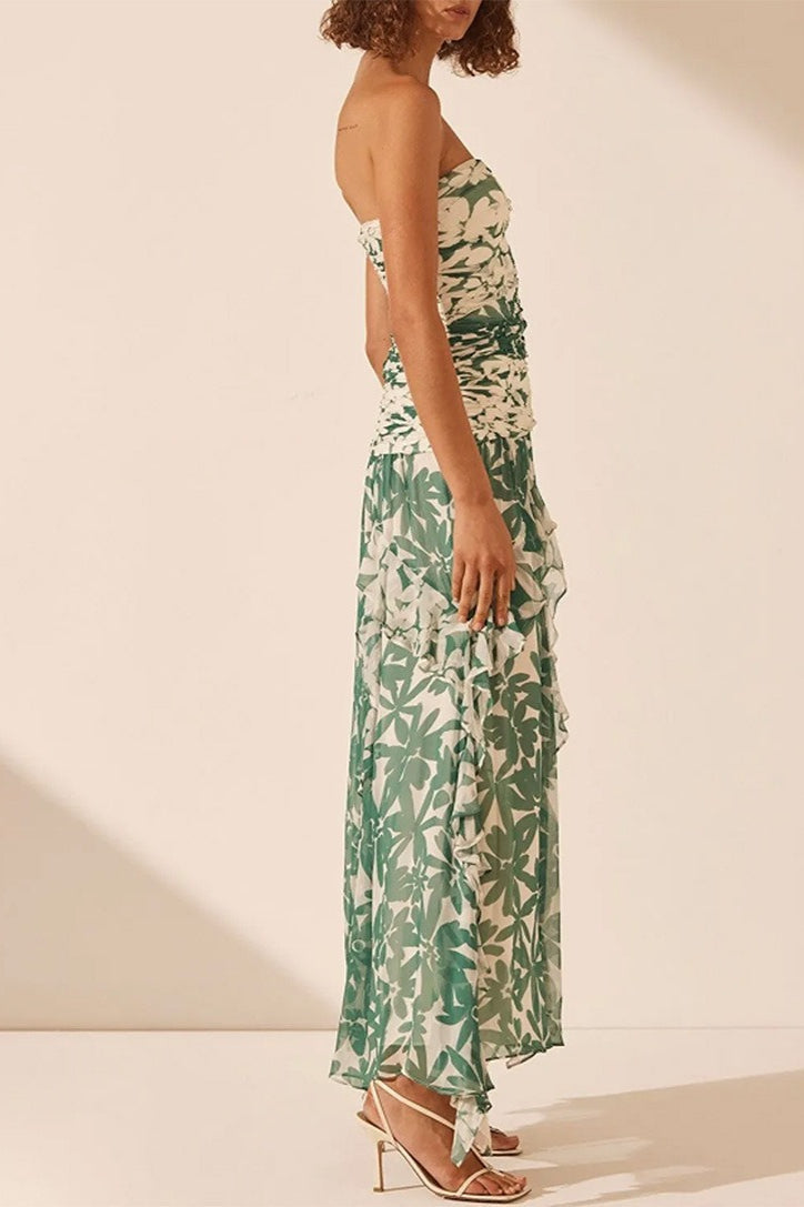 Bedrucktes trägerloses Chiffonkleid im Boho-Stil