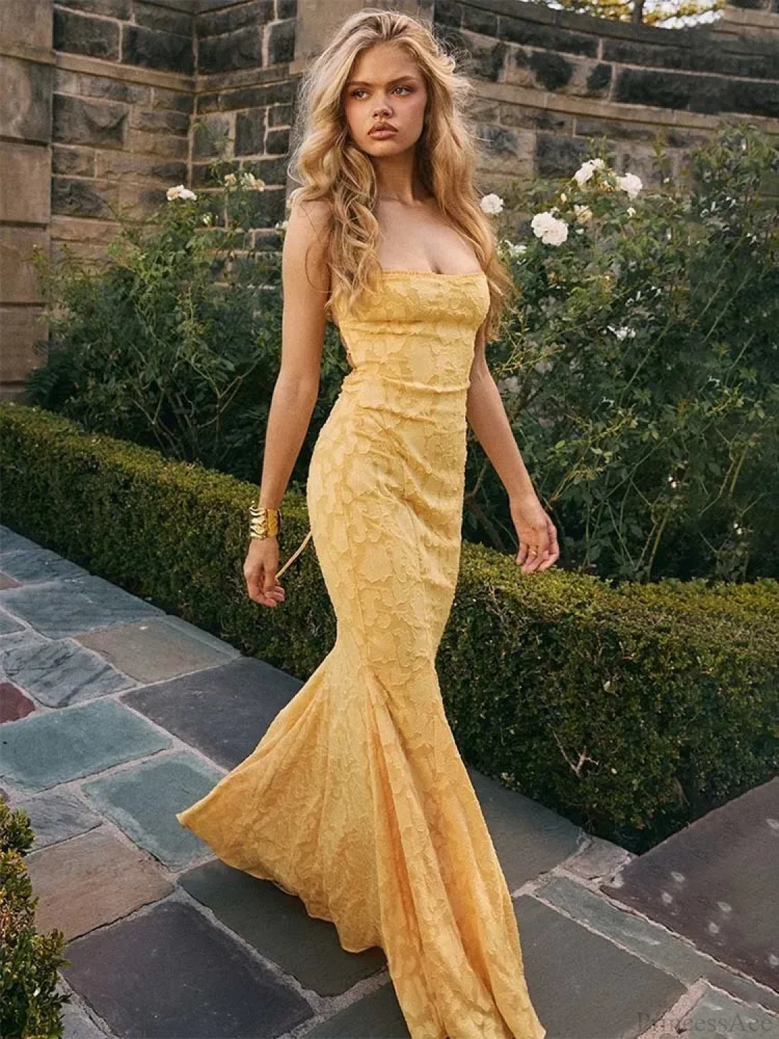 Elegant Maxi Mermaid Spaghetti Strap Dress