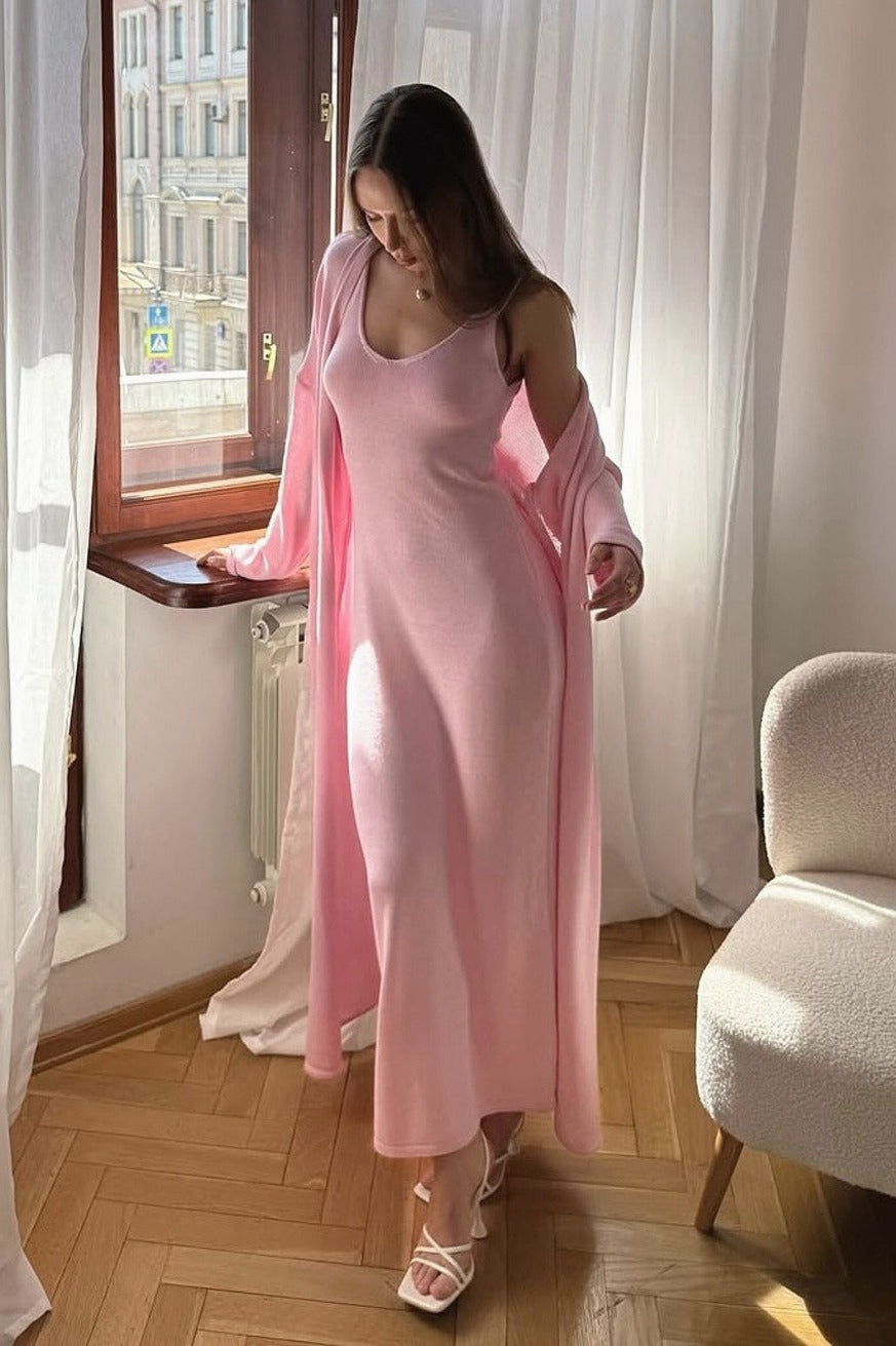 Ensemble deux pièces moulant en tricot de coton à col en V profond