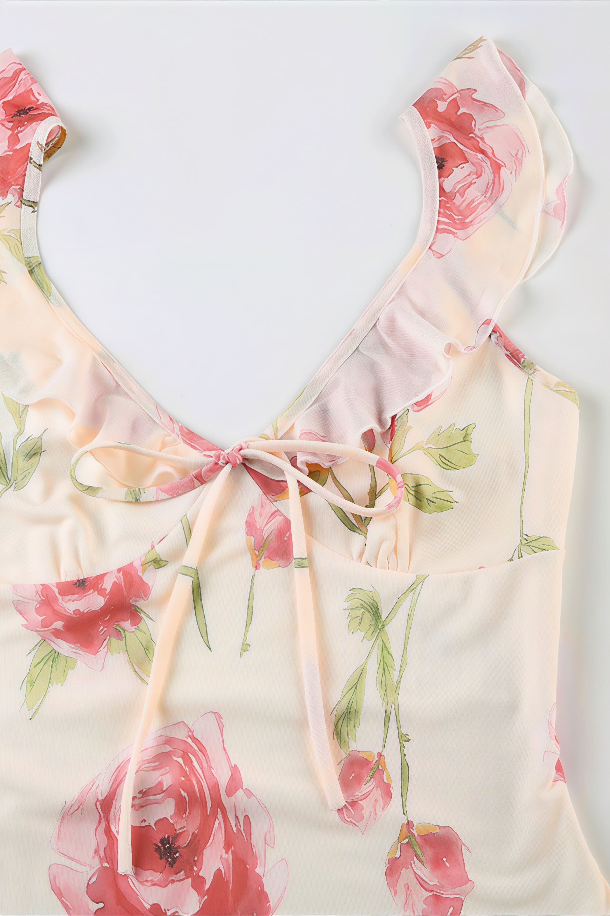 Vestido Midi Floral de Tule com Decote V e Alças Finas