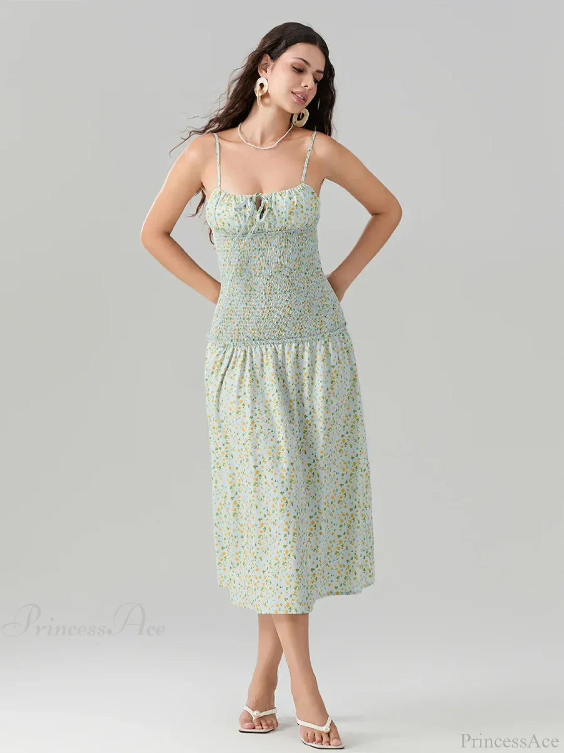 Vestido Floral de Morango com Costas Nuas e Amarração Frontal