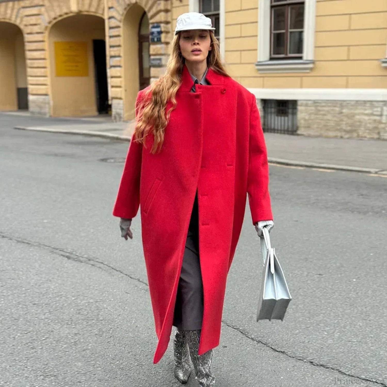 Cappotto grigio casual in lana con collo a lancia e bottoni frontali