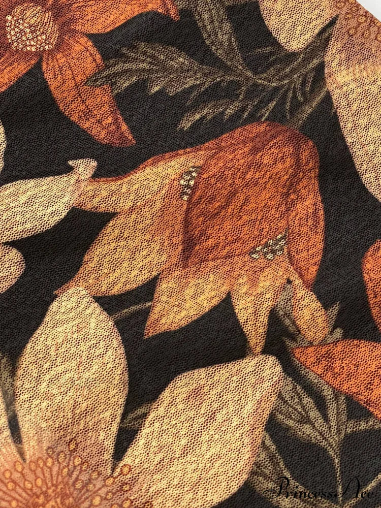 Top corto con stampa alla moda a forma di cuore e spalline a collo