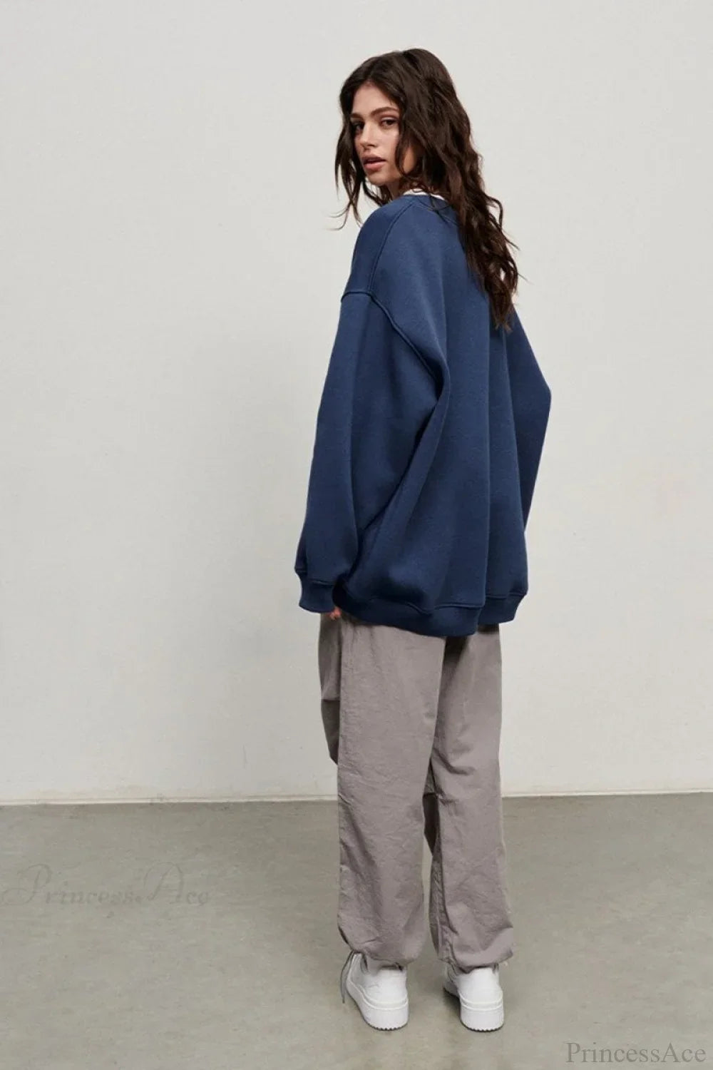 Minimalist Solid Crew Neck Oversize Sweatshirt