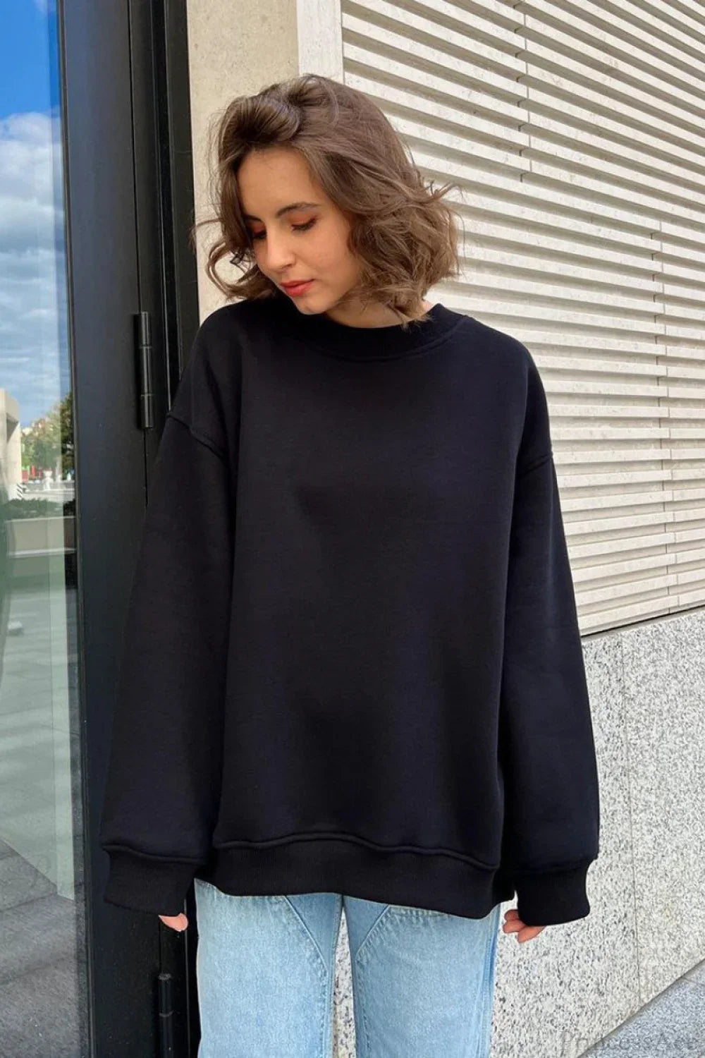 Minimalist Solid Crew Neck Oversize Sweatshirt