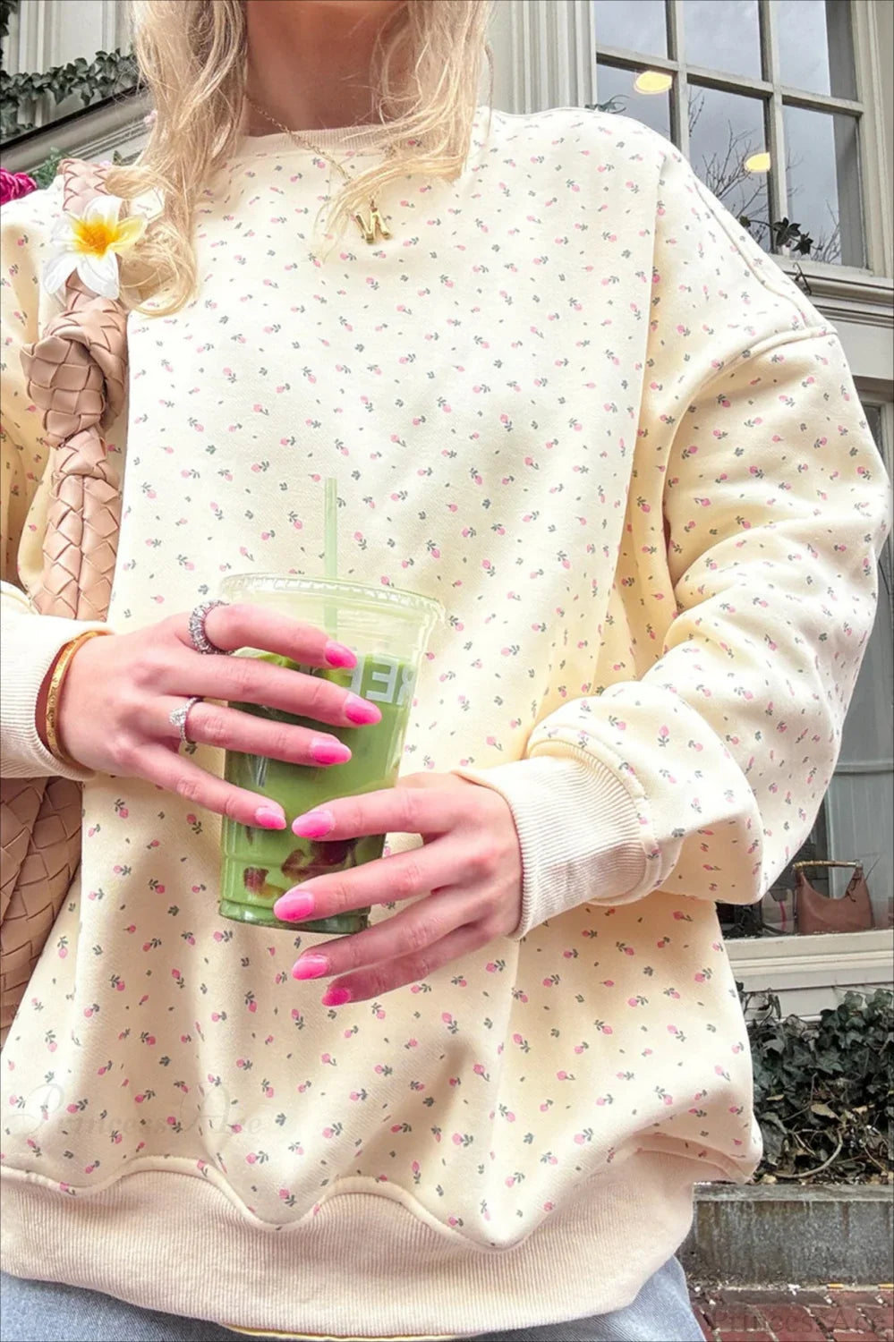 Felpa carina a girocollo con fantasia a pois e senza chiusura