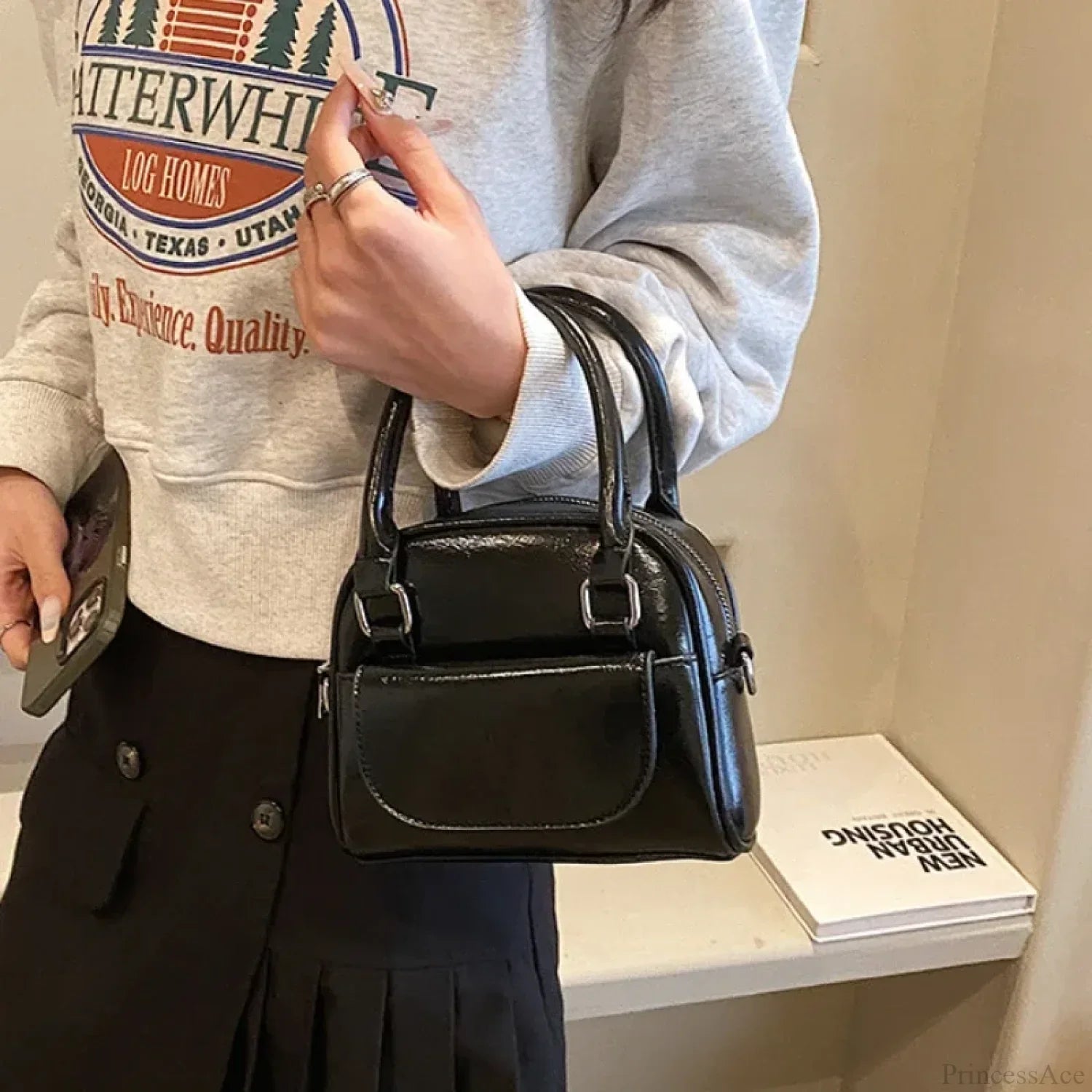 Borsa a tracolla rossa in pelle sintetica solida sottoascellare