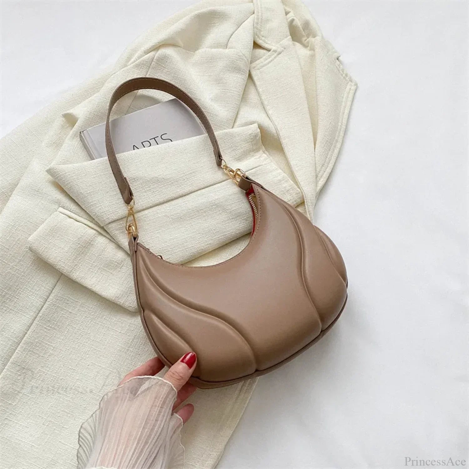 Retro Solid Color Saddle Leather Shoulder Bag