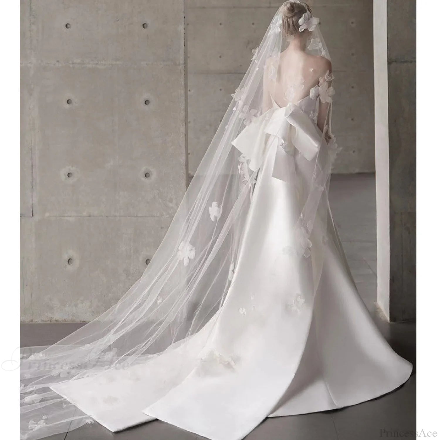 Satin Strapless Bowknot Wedding Dress