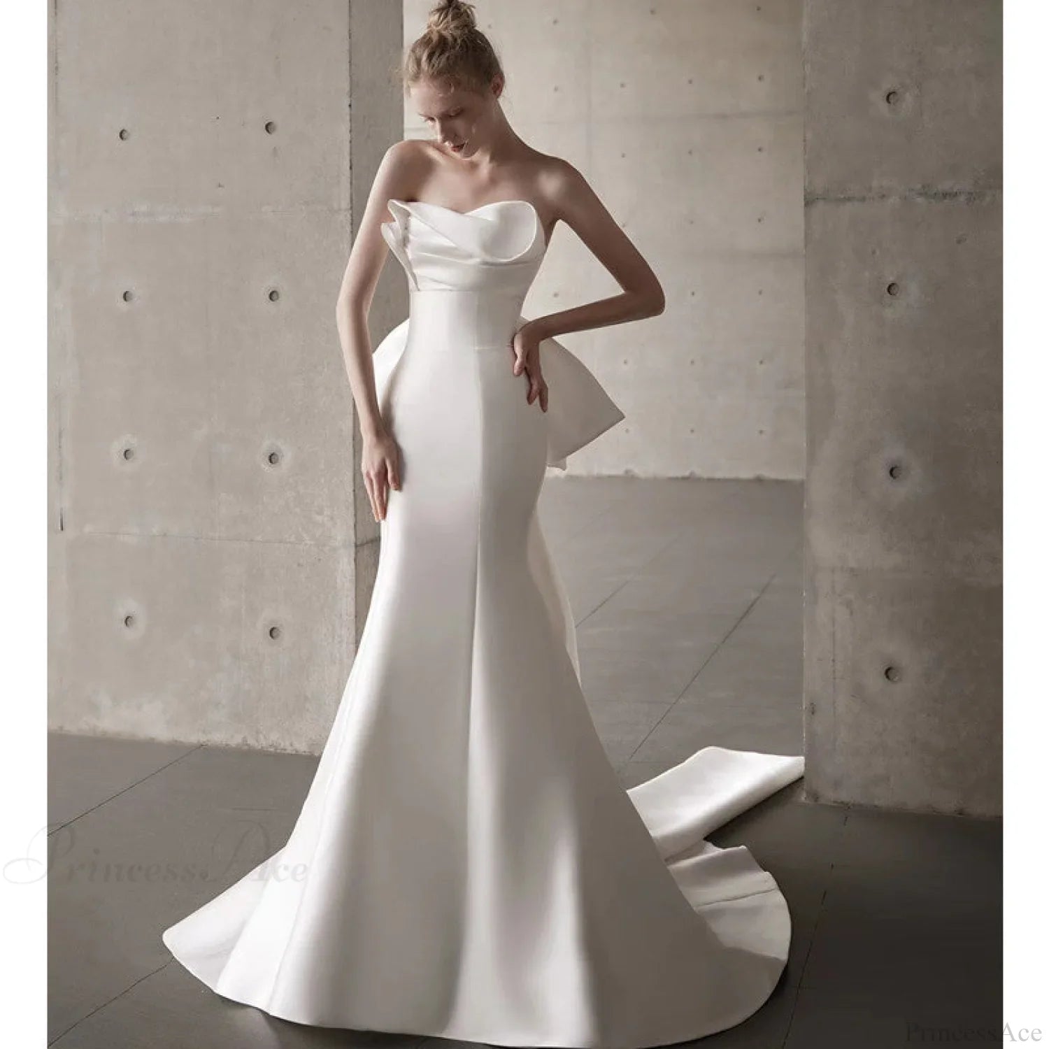 Satin Strapless Bowknot Wedding Dress