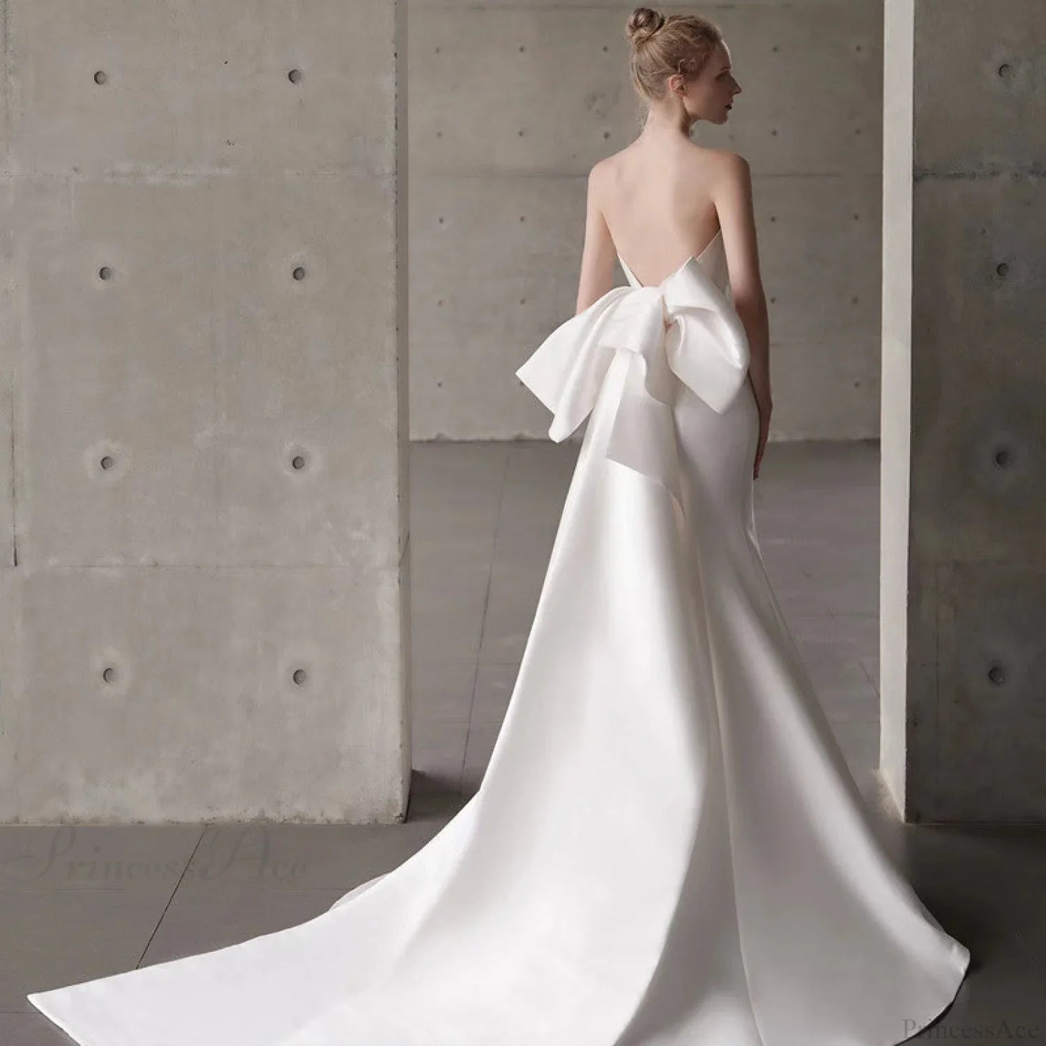 Satin Strapless Bowknot Wedding Dress