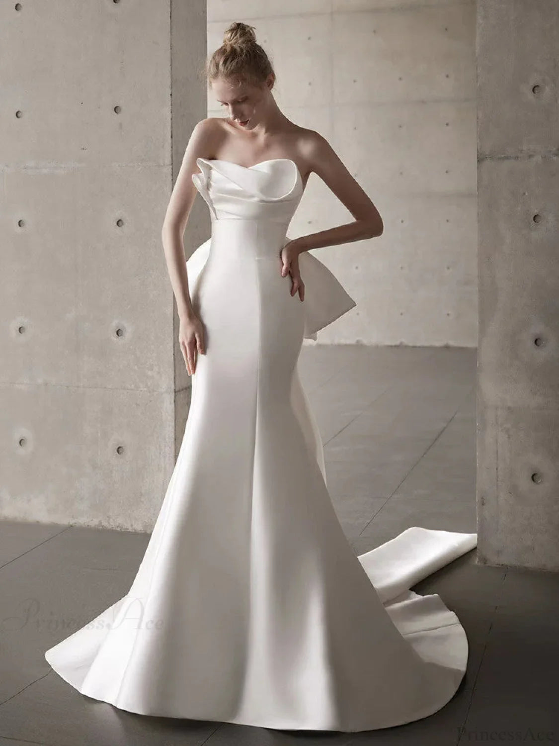 Satin Strapless Bowknot Wedding Dress