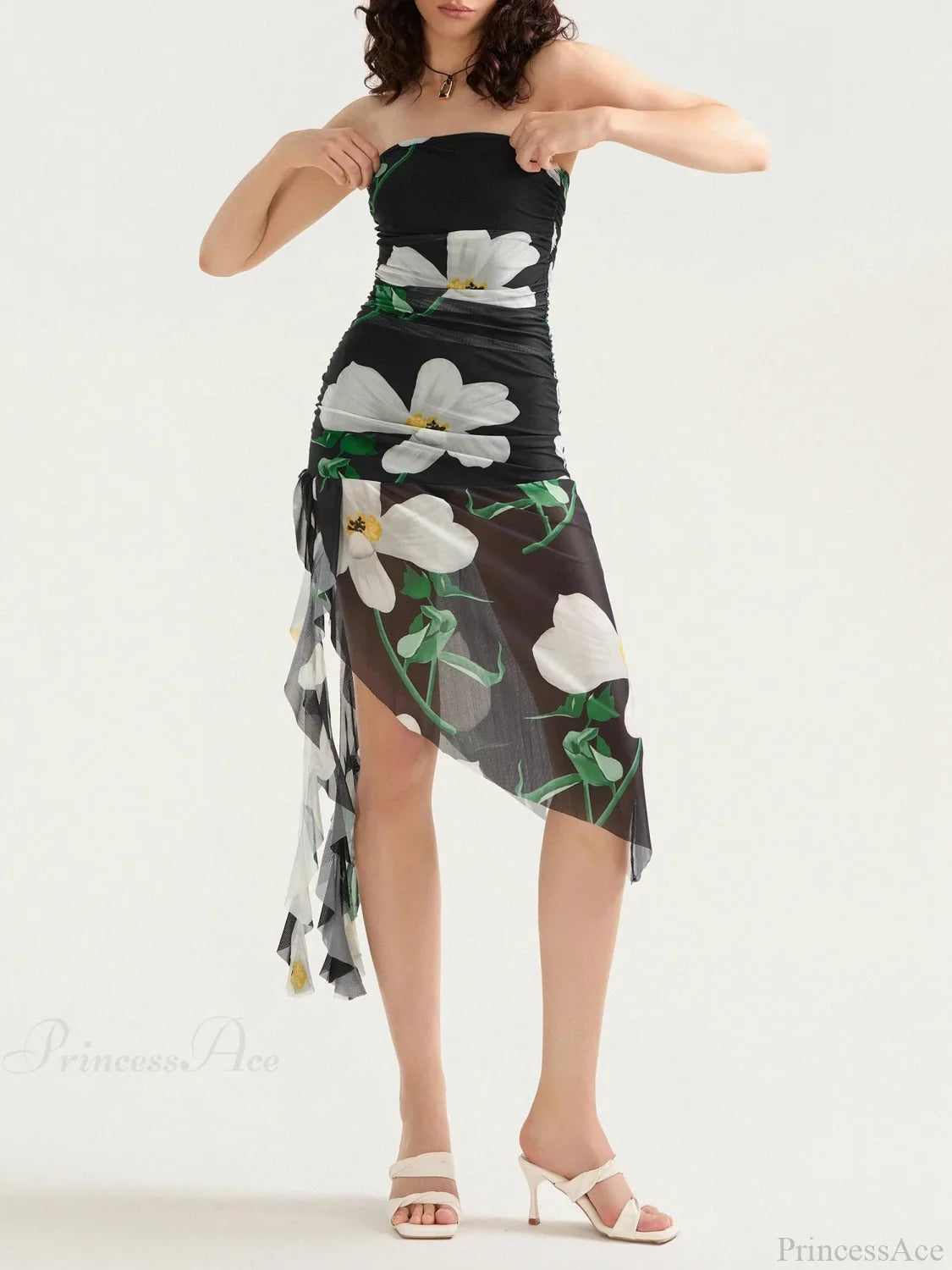 Vestido mini floral sexy sin tirantes con volantes y flecos