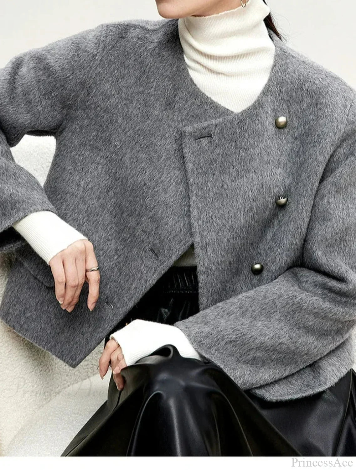 Short Wool Crew Neck Single-Breasted Overcoat