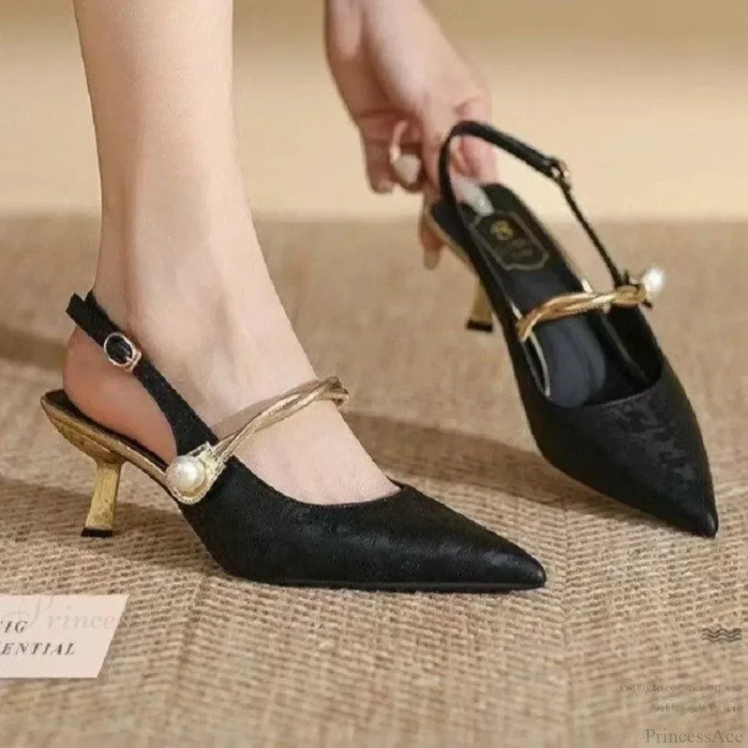Summer Fashion Pointed Pearl Sexy High Heels Banquet Women Low Heel Pump