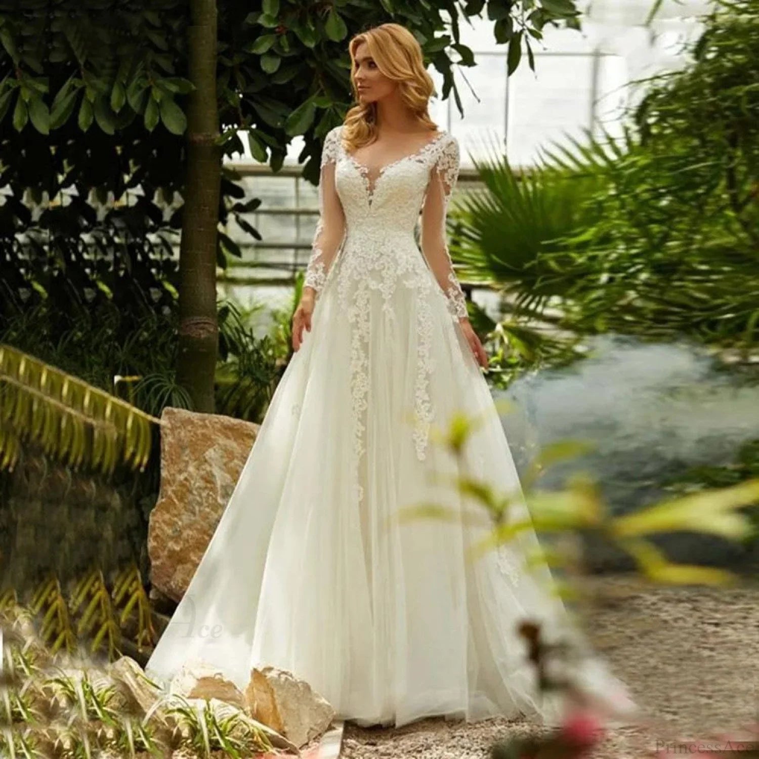 Vestido de boda transparente de manga larga con escote en V