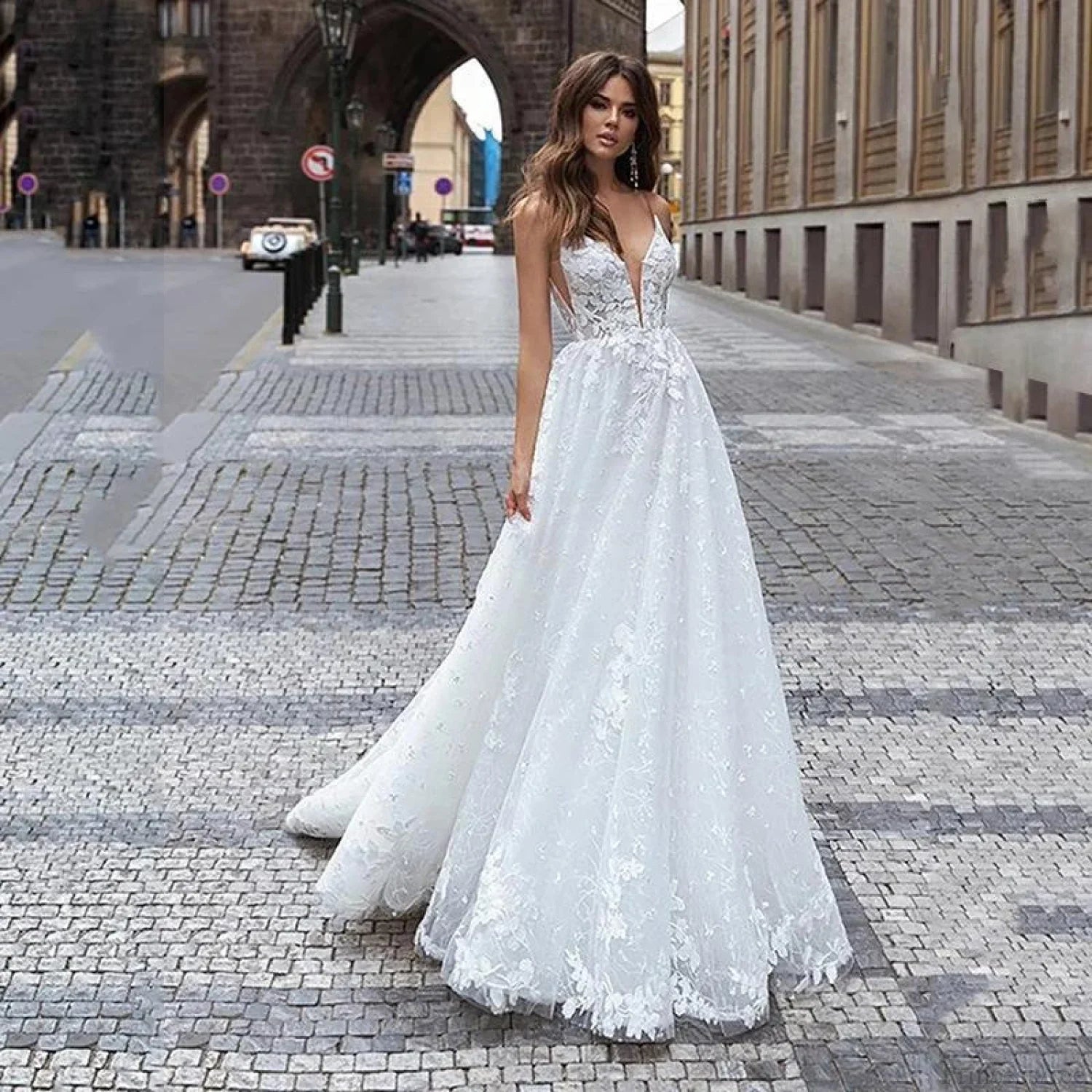 Vestido de novia sirena de tul transparente con escote en V