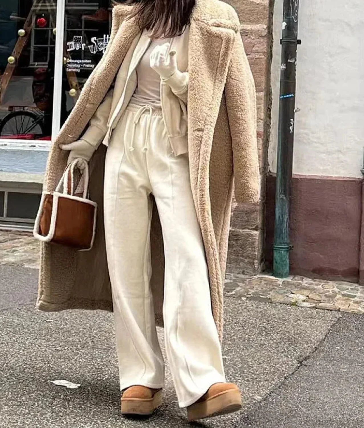 Manteau croisé ancien en mélange de laine