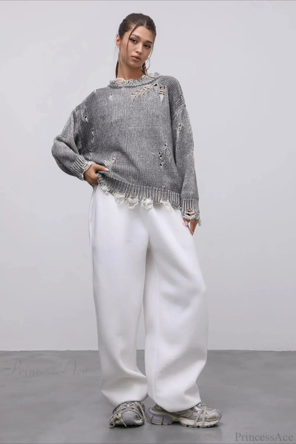 Maglione a girocollo consumato di media lunghezza